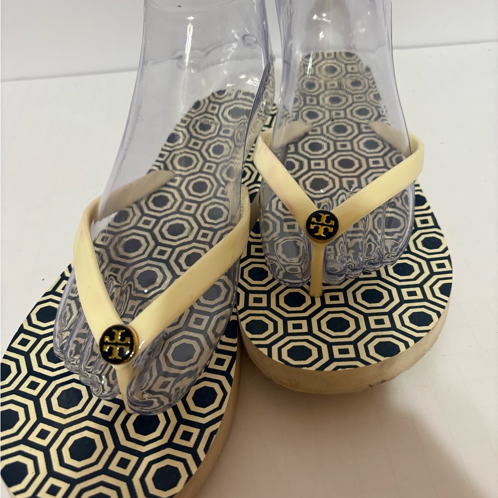 Tory Burch Hexagon Pattern Flip Flops - Black and Cream - Picture 3 of 8